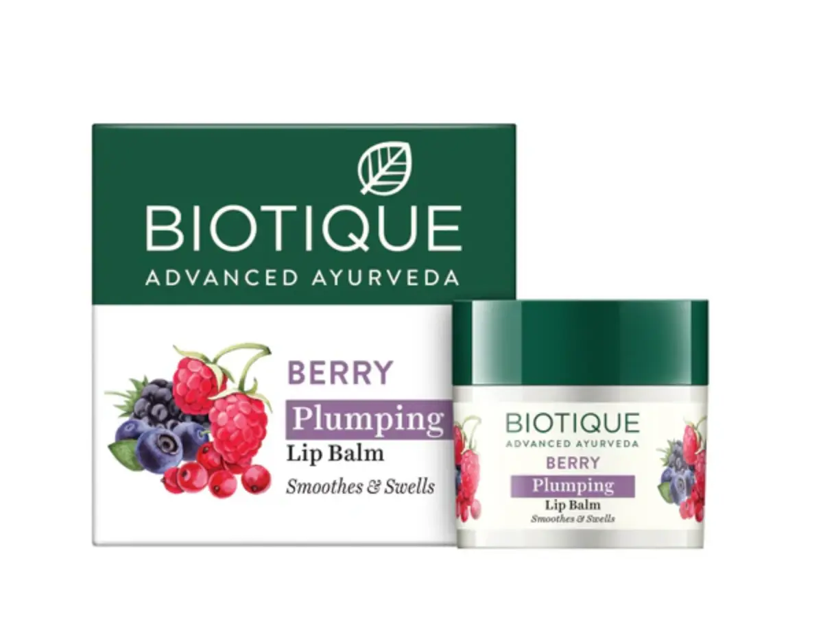 BERRY PLUMPING Lip Balm, Biotique (ЛЕСНЫЕ ЯГОДЫ, Увлажняющий бальзам для губ, Биотик), 12 г.