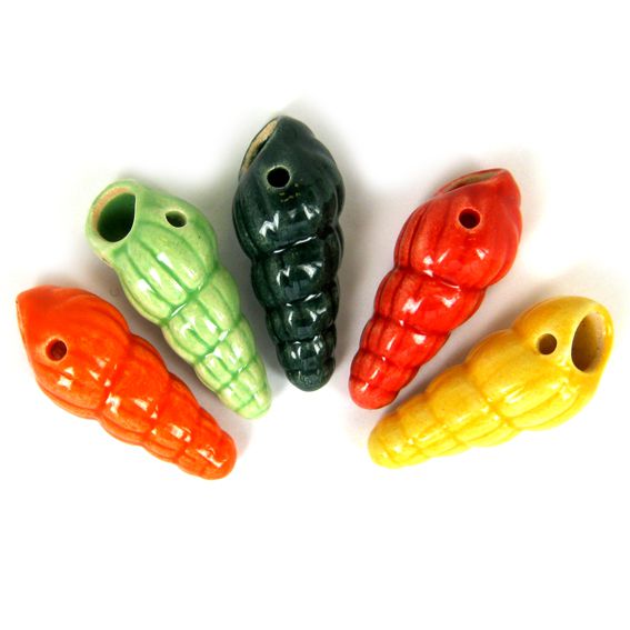 Аромакулон керамический со шнурком РАКУШКА (разные цвета, размер 3,6 см.), 1 шт.