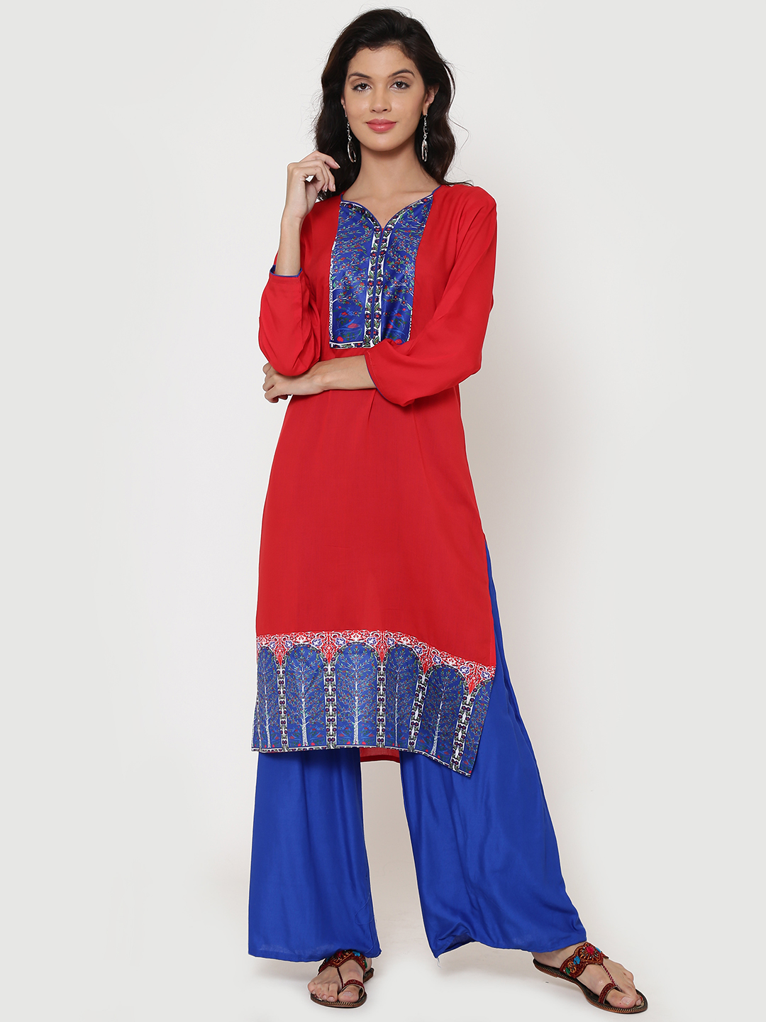 Women Red & Blue Printed Straight Kurta. Size: L